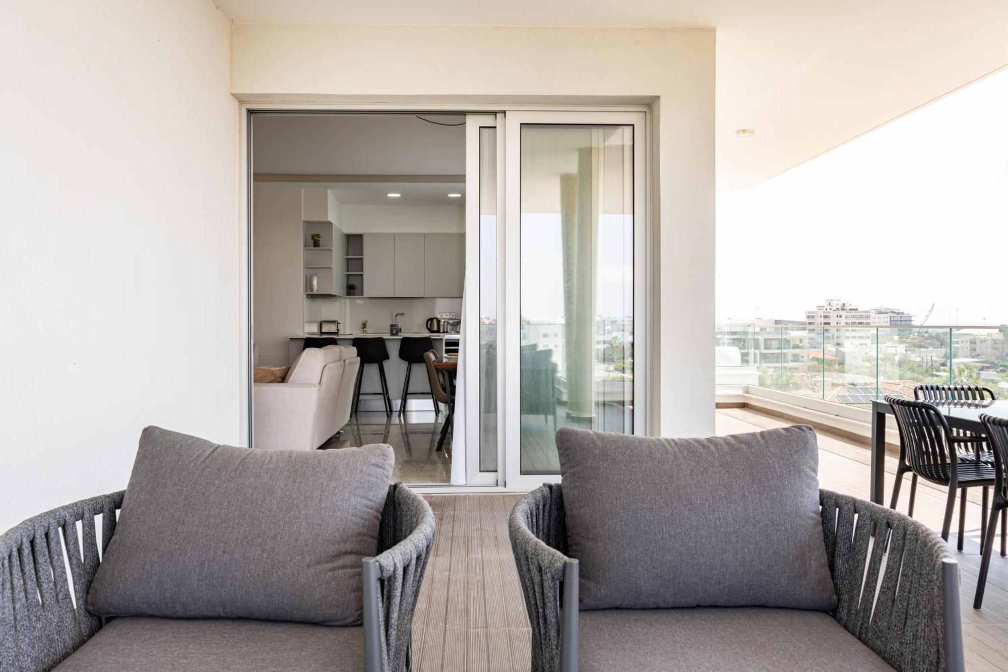 Yamas Urban Living Zakaki Pool Penthouses & Apartments Limassol Exterior photo