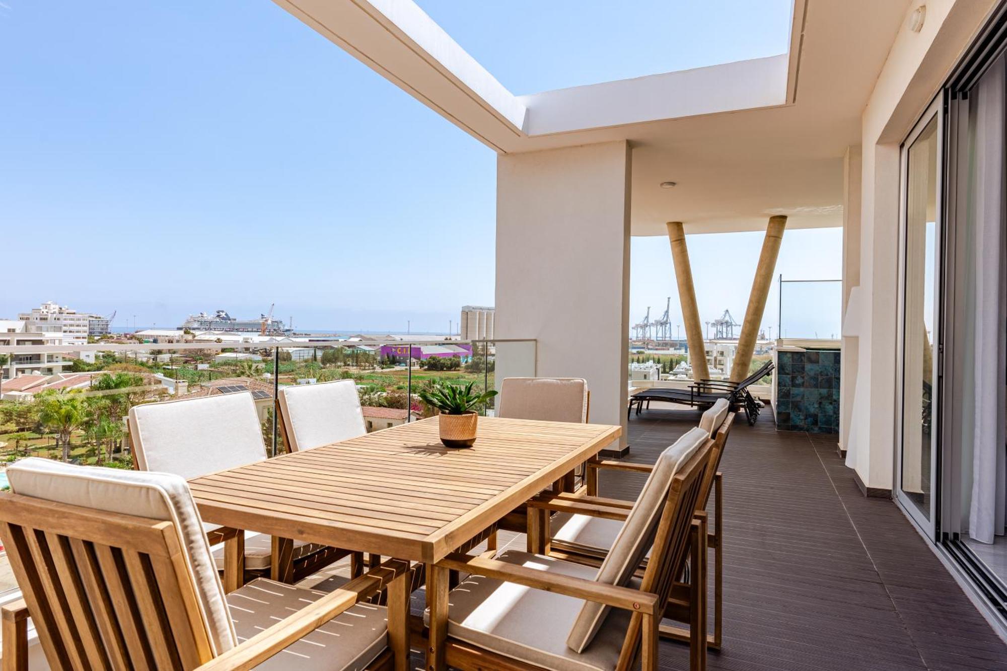 Yamas Urban Living Zakaki Pool Penthouses & Apartments Limassol Exterior photo
